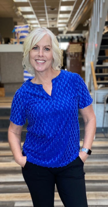 TOP *MISSY* MADISON CLIP DOT NOTCH NECK