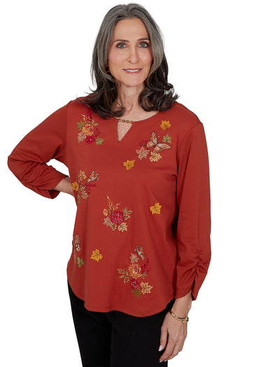 TOP *PLUS* TERRACOTTA TOSSED BUTTERFLY FLORAL