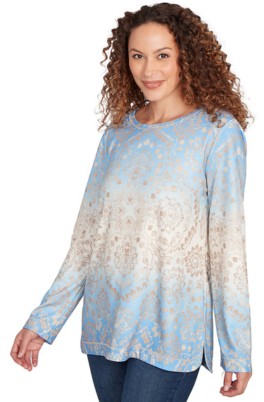 TOP *PETITE* BLUEBELL MULTI L/S MEDALLION OMBRE