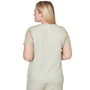 TOP *PETITE* CELADON FLOWER LACE