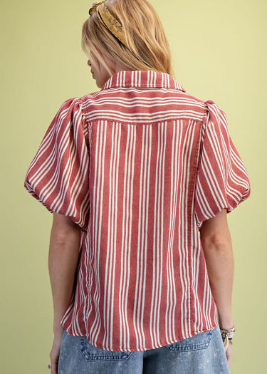 TOP *MISSY* RED STRIPE WOVEN BUBBLE SHORT SLEEVE