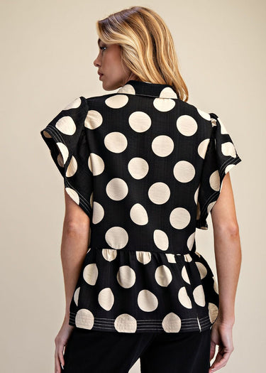TOP *MISSY* BLACK DOT PRINT SHORT SLEEVE