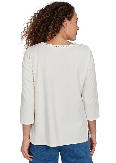 TOP *PETITE* TAN CROCHET FLORAL ASYMETRIC