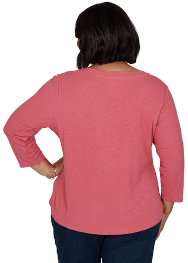 TOP *PLUS* ROSE VNECK W/GROMMET DETAIL