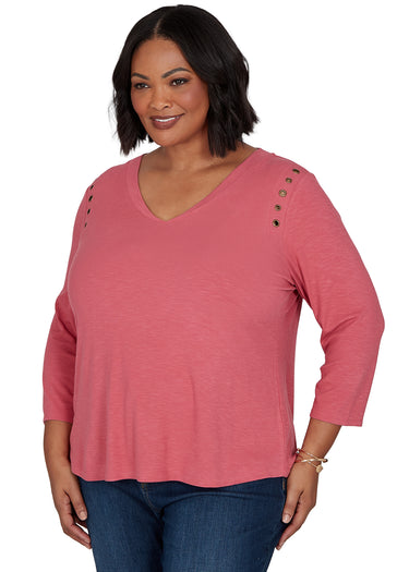 TOP *PLUS* ROSE VNECK W/GROMMET DETAIL