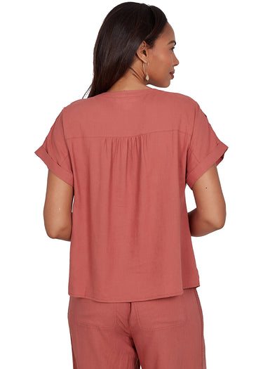 TOP *PETITE* TERRACOTTA SHORT SLEEVE W/YOKE DETAIL