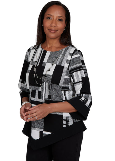 TOP *PETITE* BLACK WHITE GEO COLORBLOCK