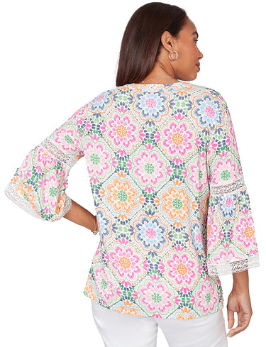 TOP *PLUS* FUCHSIA MULTI FLORAL MEDALLIONS 3/4