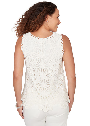 TOP MISSY SCOOP NECK MACREME
