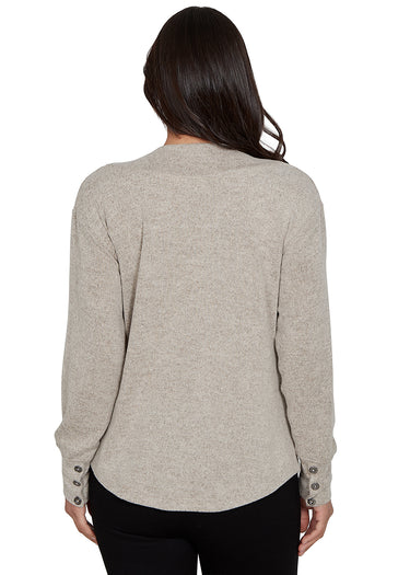 TOP *MISSY* CREAM LONG SLEEVE VNECK HATCHI WITH BUTTON DETAILS