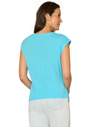 TOP *PETITE* CARIBBEAN BLUE ASYM SIDE RUCHED PRINT