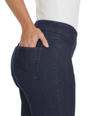 Pull-On Ankle Jeans with Back Pockets