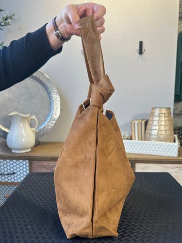 BAG KNOTTED FAUX SUEDE CAMEL