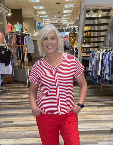 TOP *MISSY* RED NAVY S/S DOLMAN BTN FRONT