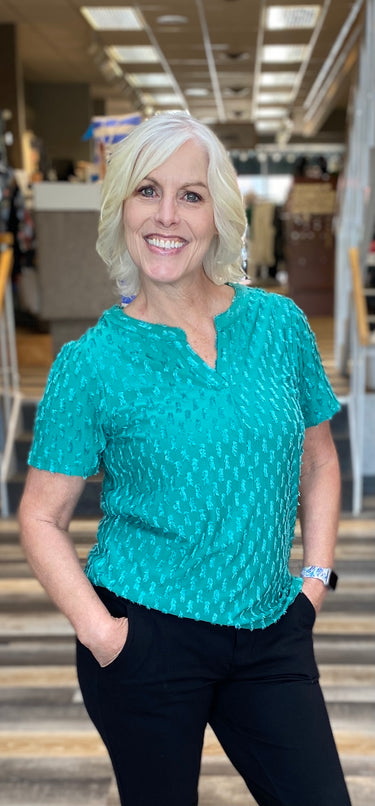 TOP *MISSY* MADISON CLIP DOT NOTCH NECK