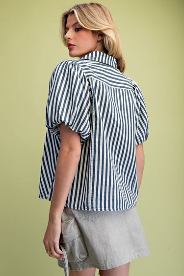 TOP *MISSY* WHITE NAVY STRIPE WOVEN SHORT SLEEVE